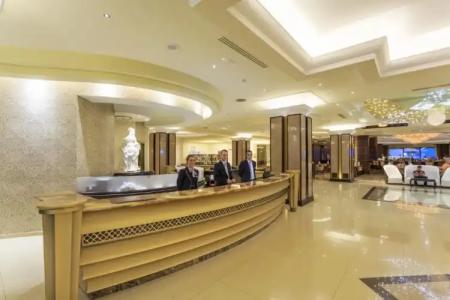 La Marquise Luxury Resort Complex - 38