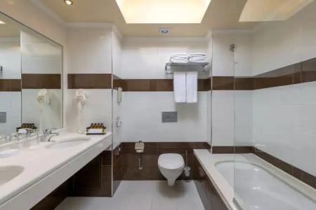 La Marquise Luxury Resort Complex - 104