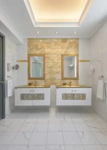 La Marquise Luxury Resort Complex - 111