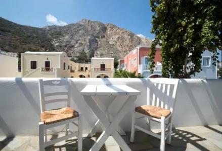 Zacharakis Studios - 86