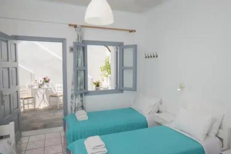 Zacharakis Studios - 108