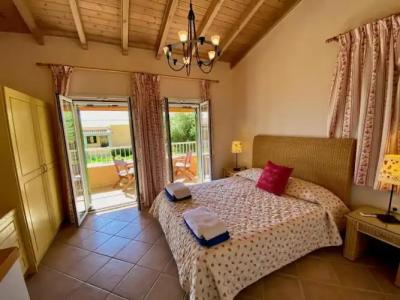 La Riviera Barbati Seaside Apartments & Villas - 47