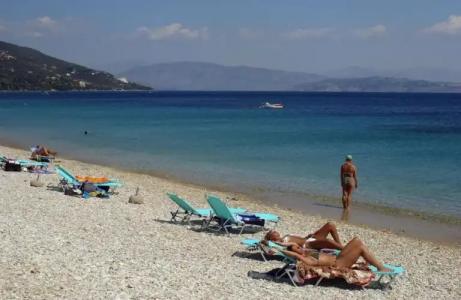 La Riviera Barbati Seaside Apartments & Villas - 17