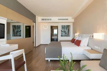 Avra Imperial - 104