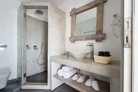 Caldera's Dolphin Suites - 103