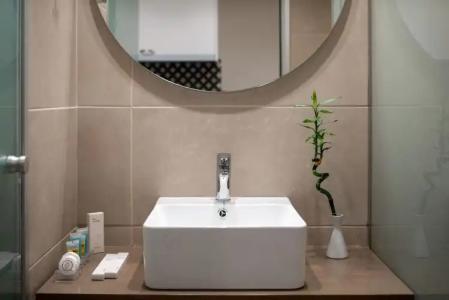 Bio Suites & Spa - 183