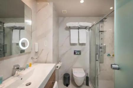 Bio Suites & Spa - 142