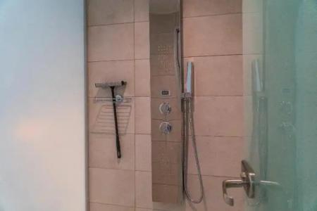 Bio Suites & Spa - 200