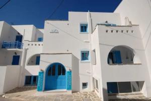 Antony Suites, Naxos Chora