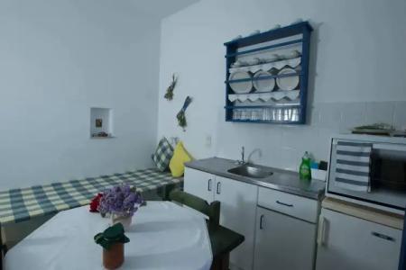 Angie's Studios - 12