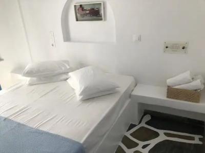 Angie's Studios - 63