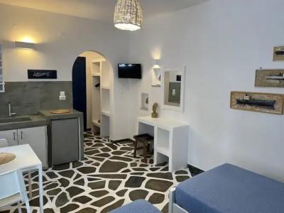 Angie's Studios - 32