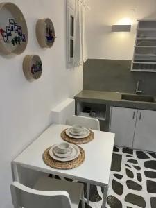 Angie's Studios - 35