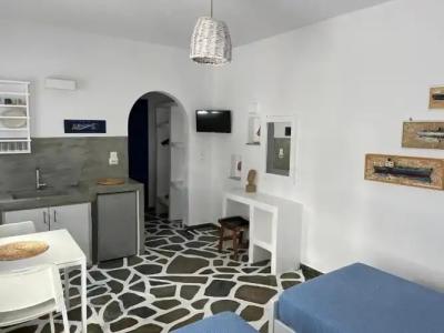 Angie's Studios - 16