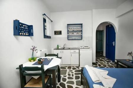 Angie's Studios - 15