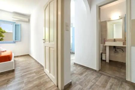 Stratos Apartments & Studios - 205