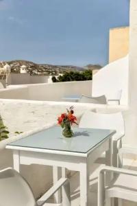 Stratos Apartments & Studios - 299