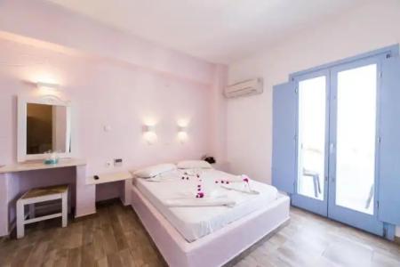 Stratos Apartments & Studios - 340