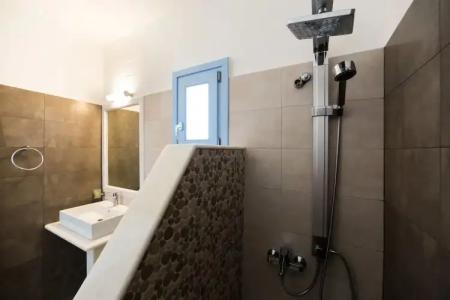 Stratos Apartments & Studios - 204