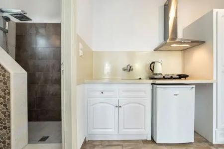 Stratos Apartments & Studios - 190