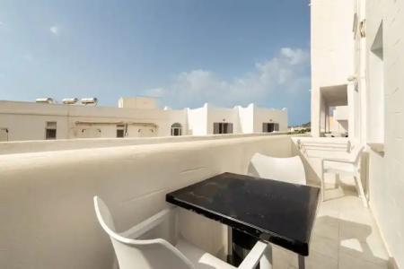 Stratos Apartments & Studios - 315