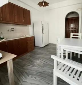 Helliniko & Studios - 53