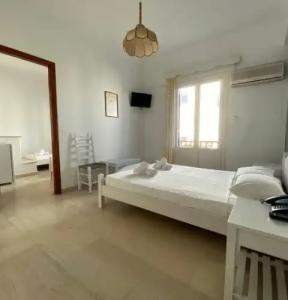 Helliniko & Studios - 30