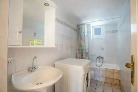 Kontaratos Studios & Apartments - 365