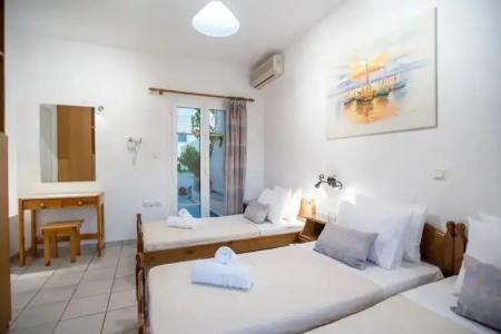 Kontaratos Studios & Apartments - 384