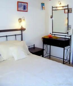 The Best Studios & Rooms - 15