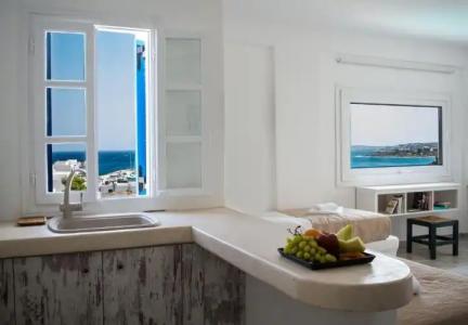 Aloni & Suites - 108