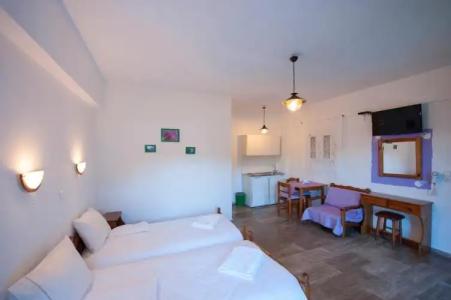 Christine Studios - 16