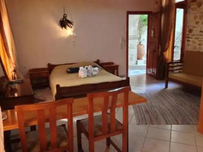 Barbara Studios - 120