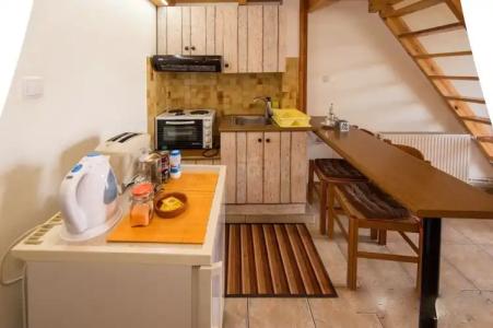 Barbara Studios - 91