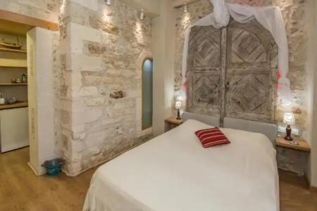 Barbara Studios - 39