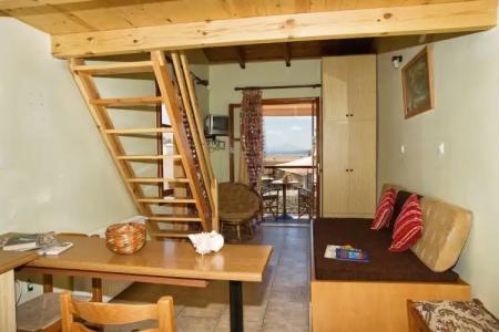 Barbara Studios - 82