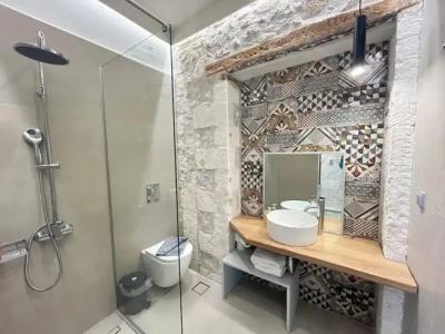 Barbara Studios - 152