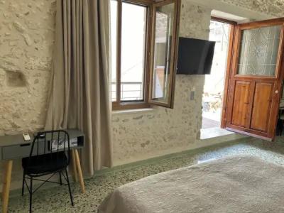 Barbara Studios - 144