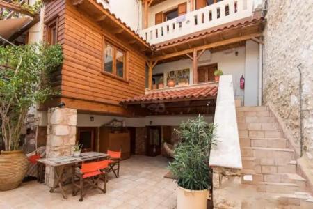 Barbara Studios - 131