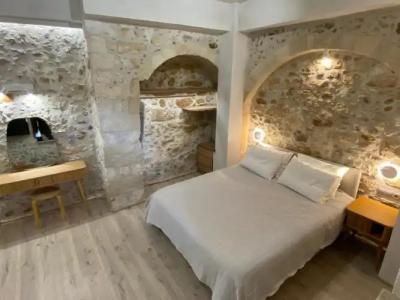 Barbara Studios - 45