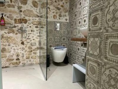 Barbara Studios - 25