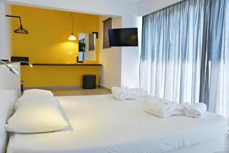 Hillside Studios & Apartments - 62