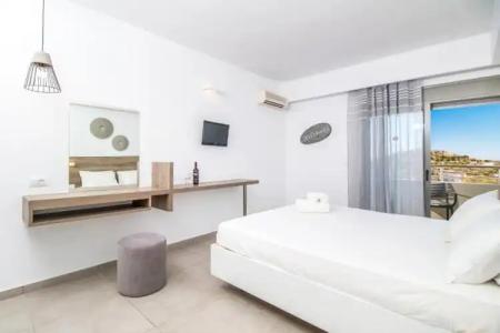 Hillside Studios & Apartments - 28