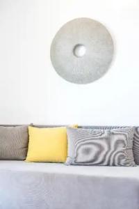 Hillside Studios & Apartments - 40