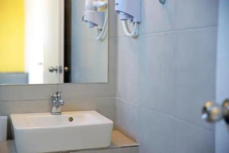 Hillside Studios & Apartments - 37