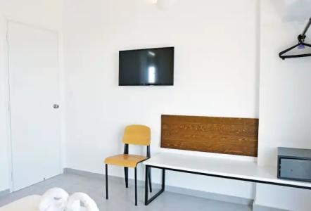 Hillside Studios & Apartments - 48