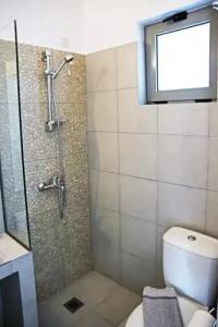 Hillside Studios & Apartments - 41