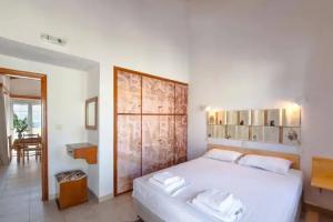 Koroni Village, Koroni