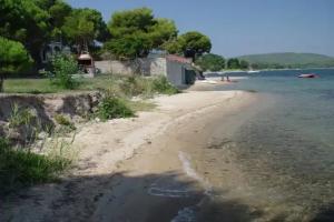 Studios Efi Beach, Vourvourou