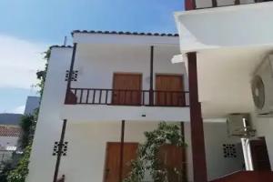 Pothos Hotel, Skiathos Town